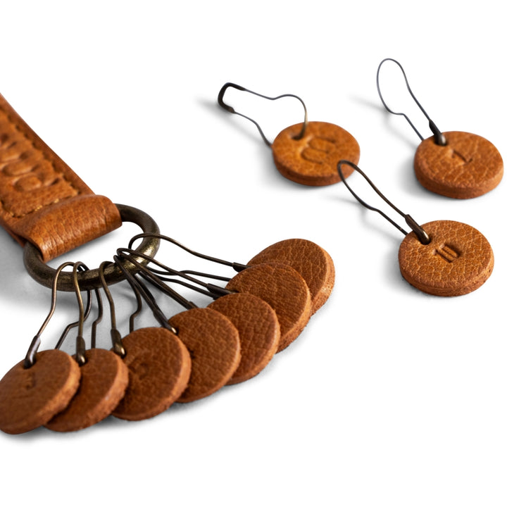 MUUD Feliz numbered leather stitch markers