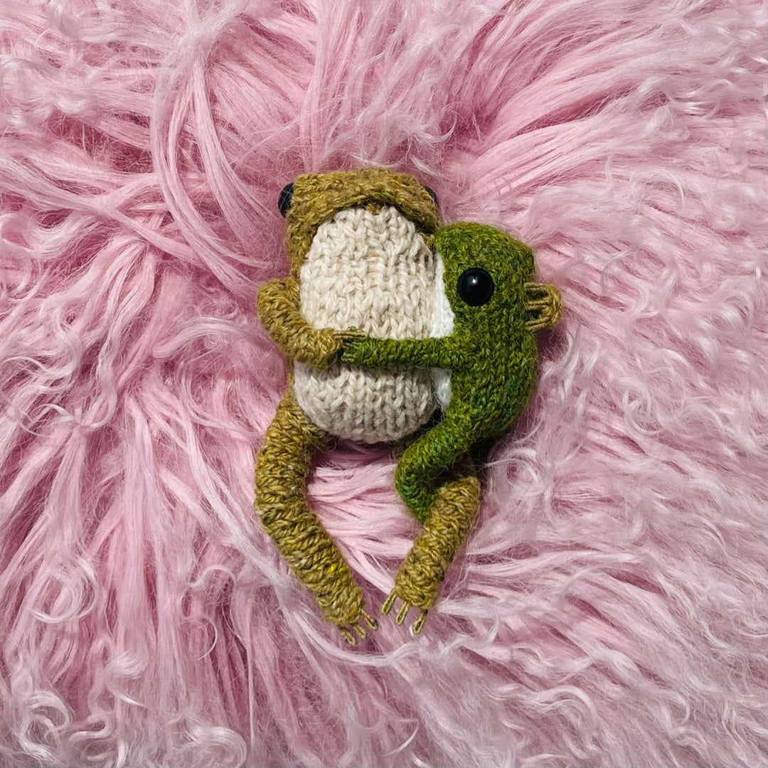 KNITTED AND READY Mummy and Me Frogs