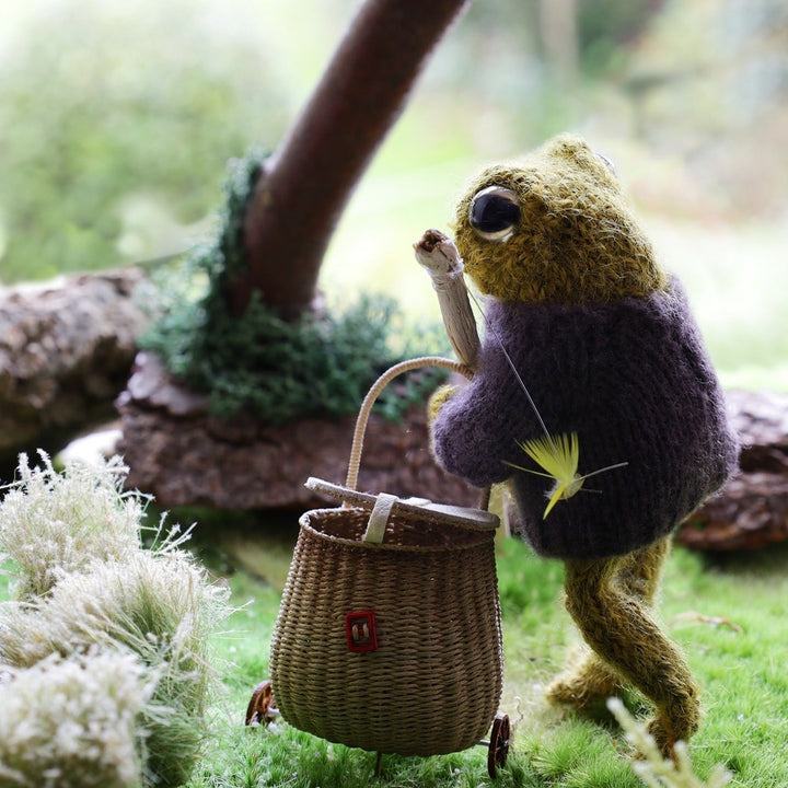 Toad Knitting Kit ( makes 2 )