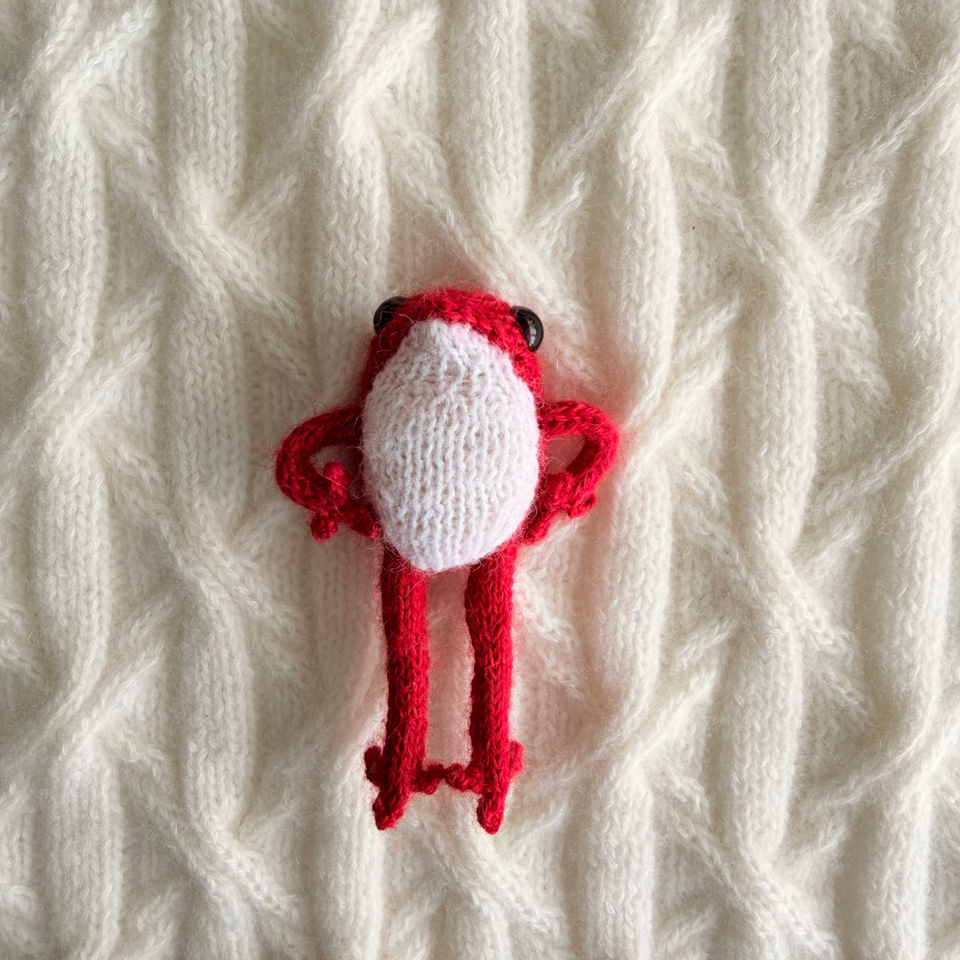 KNITTED AND READY Little Frogs