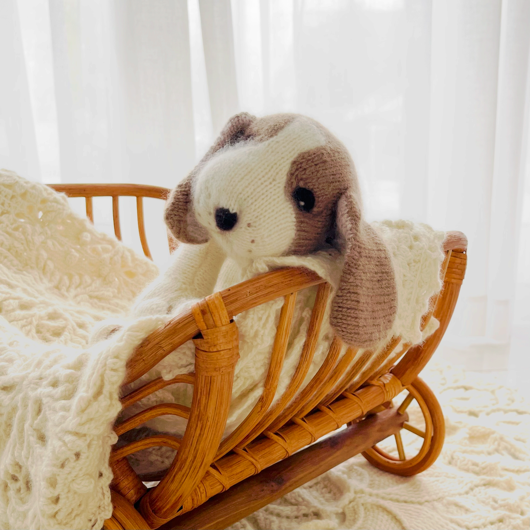 KNITTED AND READY Cashmere Beagle Puppy