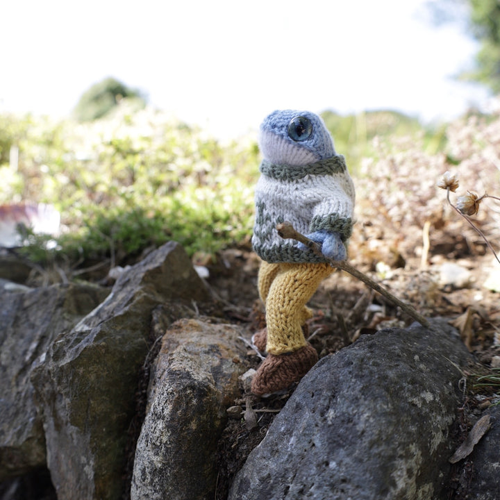 Large Froglet Knitting Kit