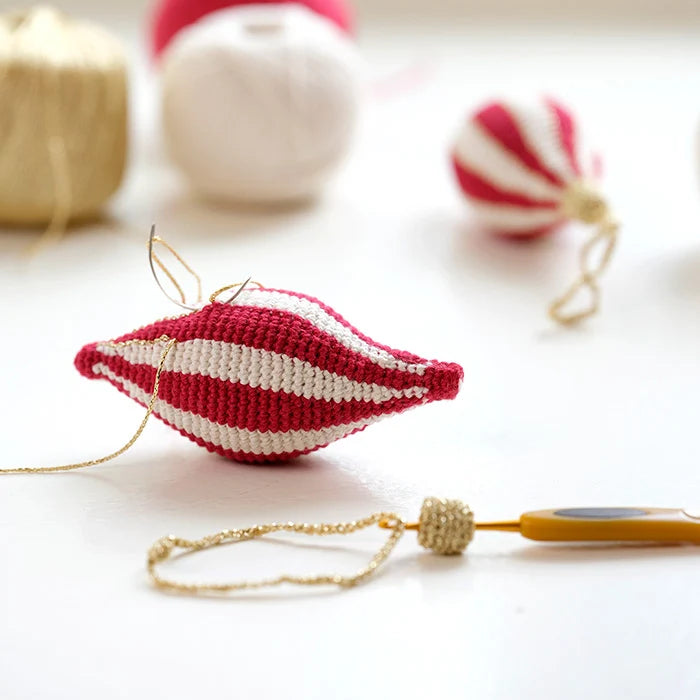 Krea Deluxe Striped Christmas Ornaments Crochet Kit