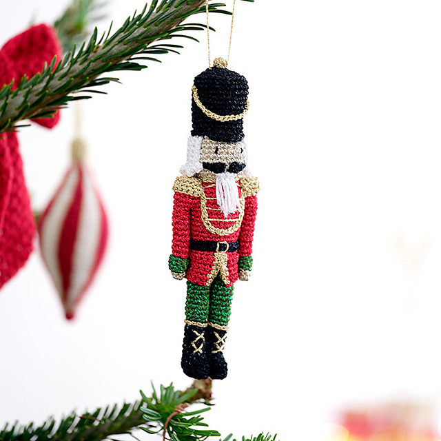 Krea Deluxe Glittery Nutcracker Crochet Kit
