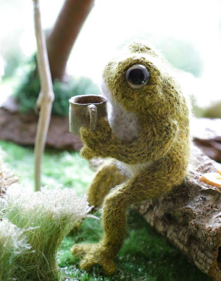 Toad Knitting Kit ( makes 2 )